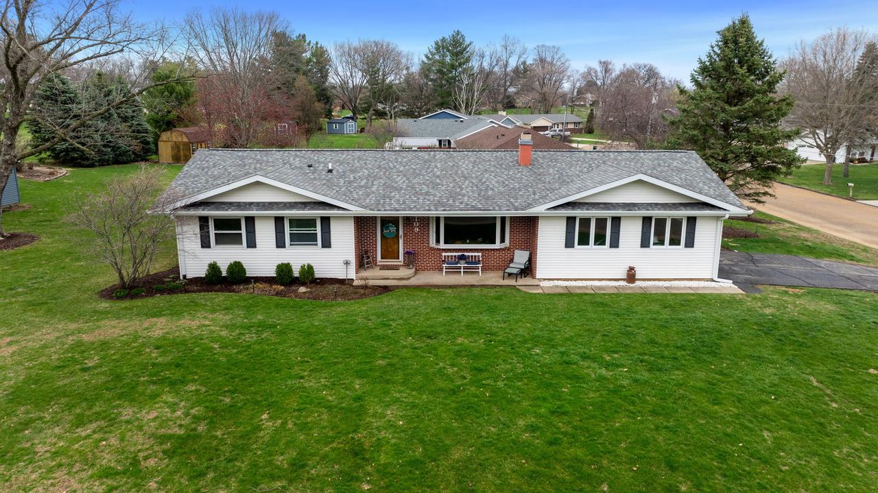 109 N 13th St., Oregon, IL 61061