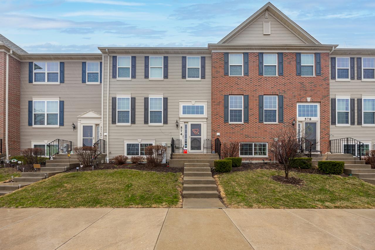 574 Cannonball Dr., Grayslake, IL 60030