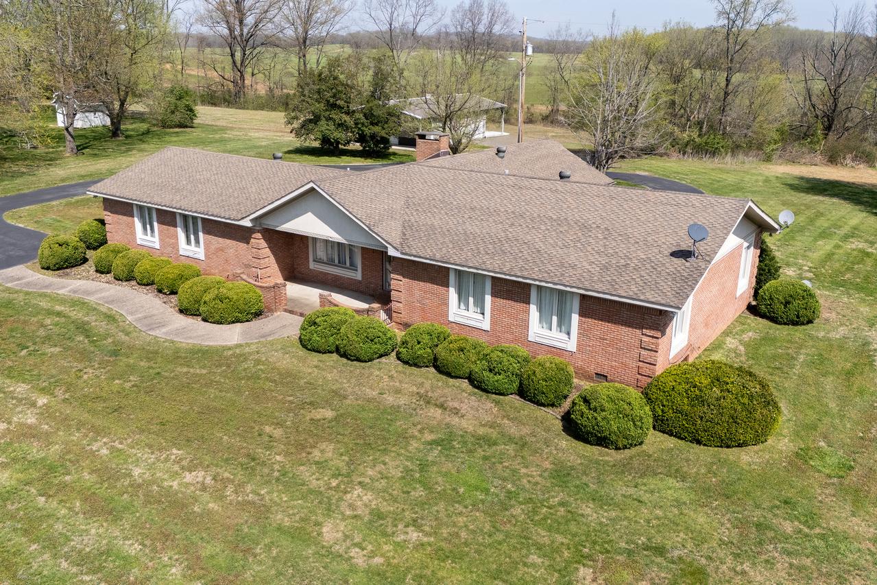 1090 Old Route 146 Loop Loop, Vienna, IL 62995