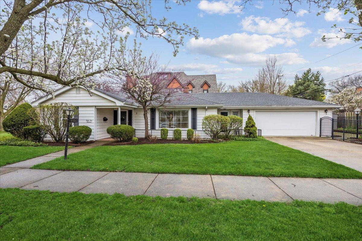 4100 Ellington Ave., Western Springs, IL 60558