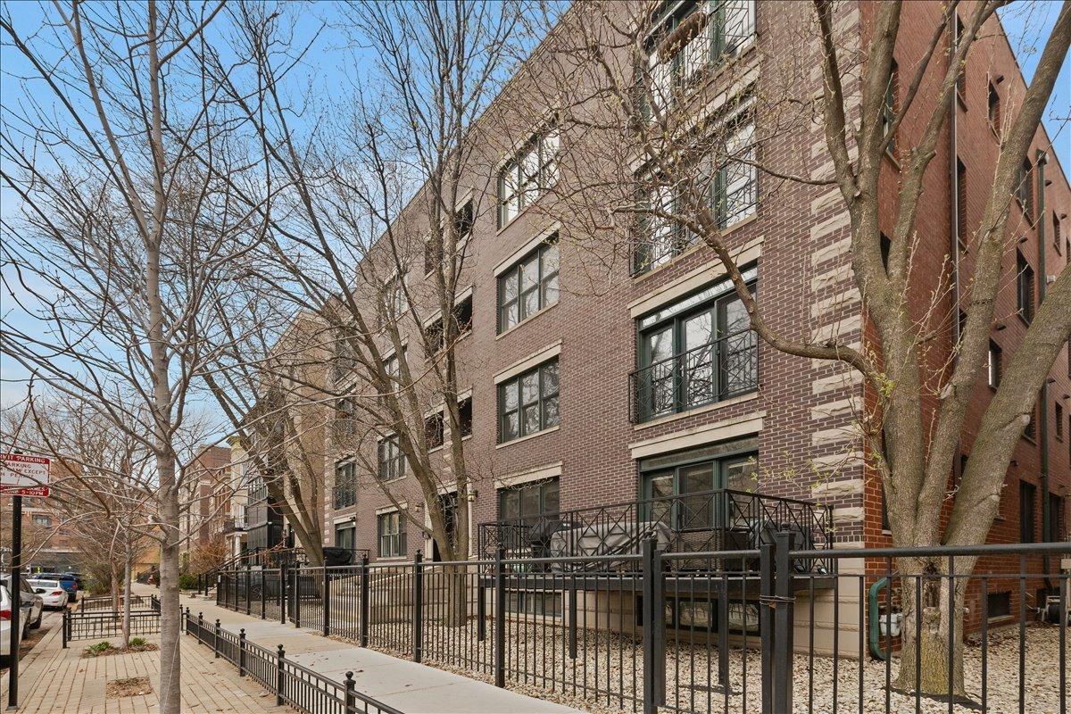 714 W Melrose St. #4E, Chicago, IL 60657