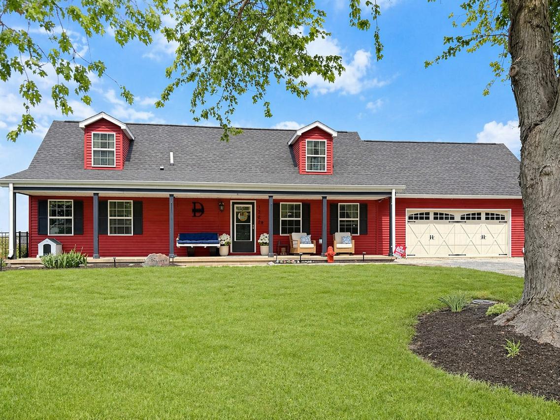1202 Peters Dr., St. Joseph, IL 61873