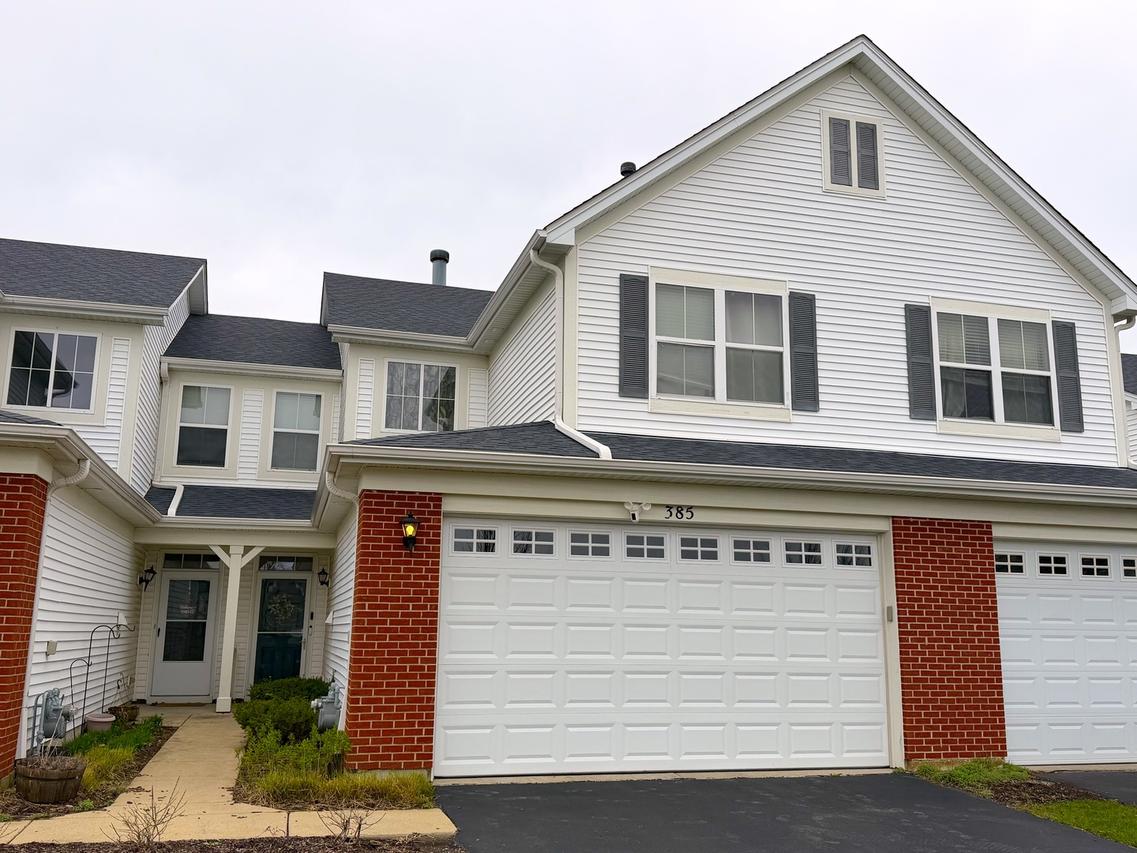 385 Mcgrath Dr., Oswego, IL 60543