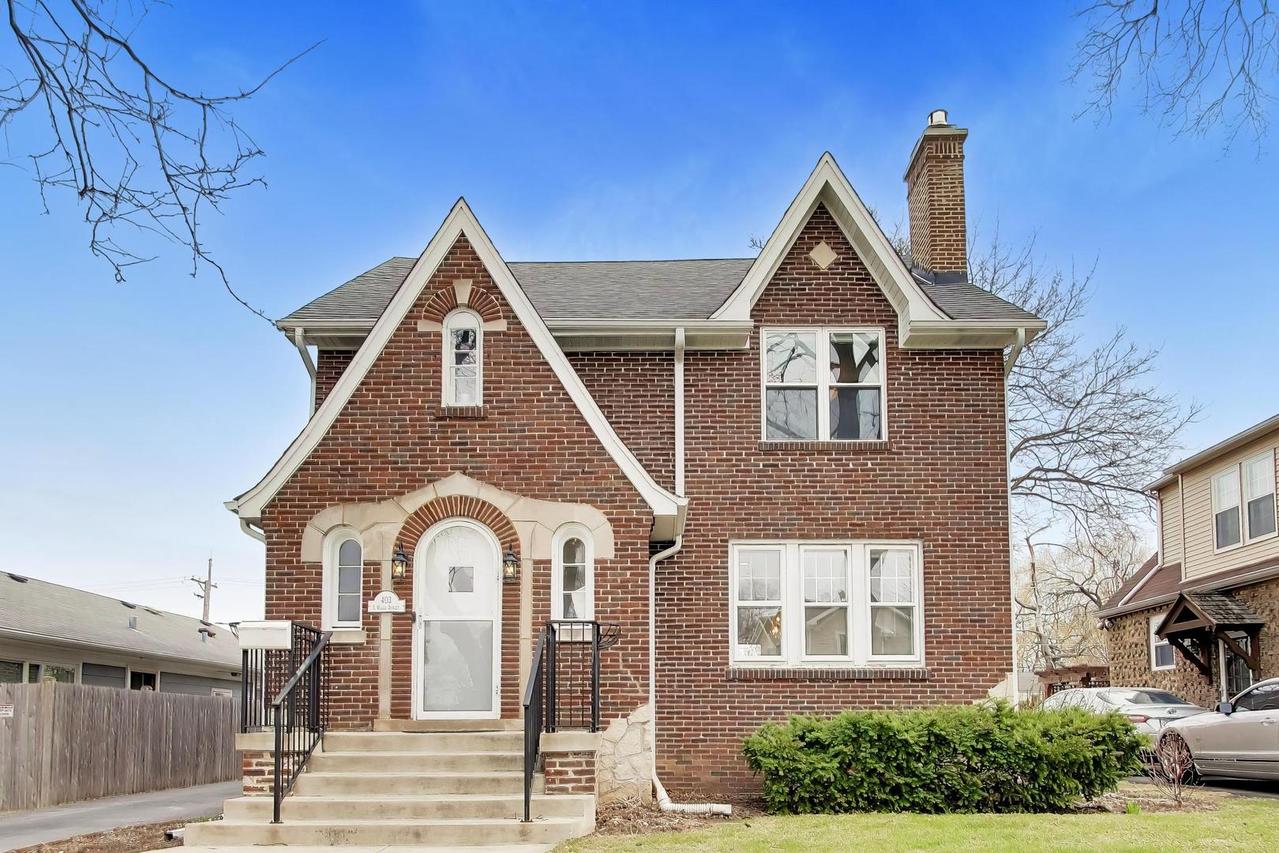 403 S Wille St., Mount Prospect, IL 60056