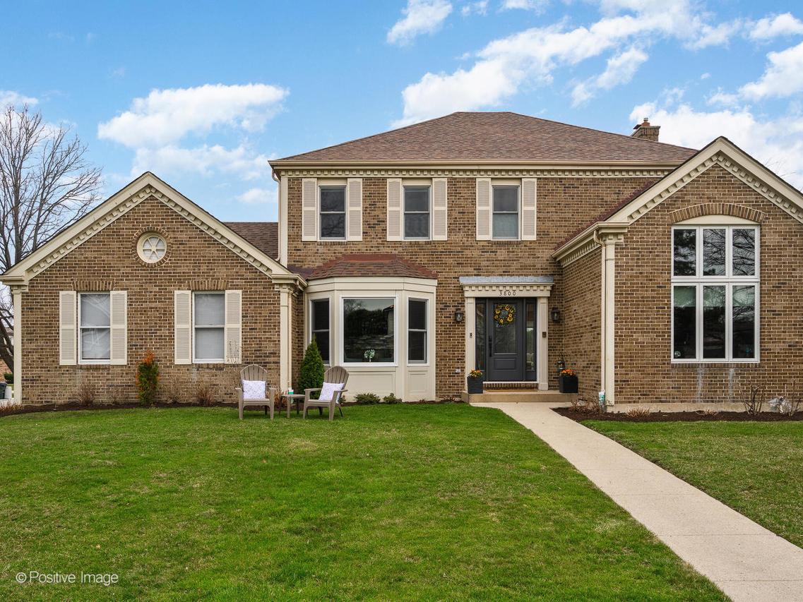 3800 Cindy Ln., Glenview, IL 60025