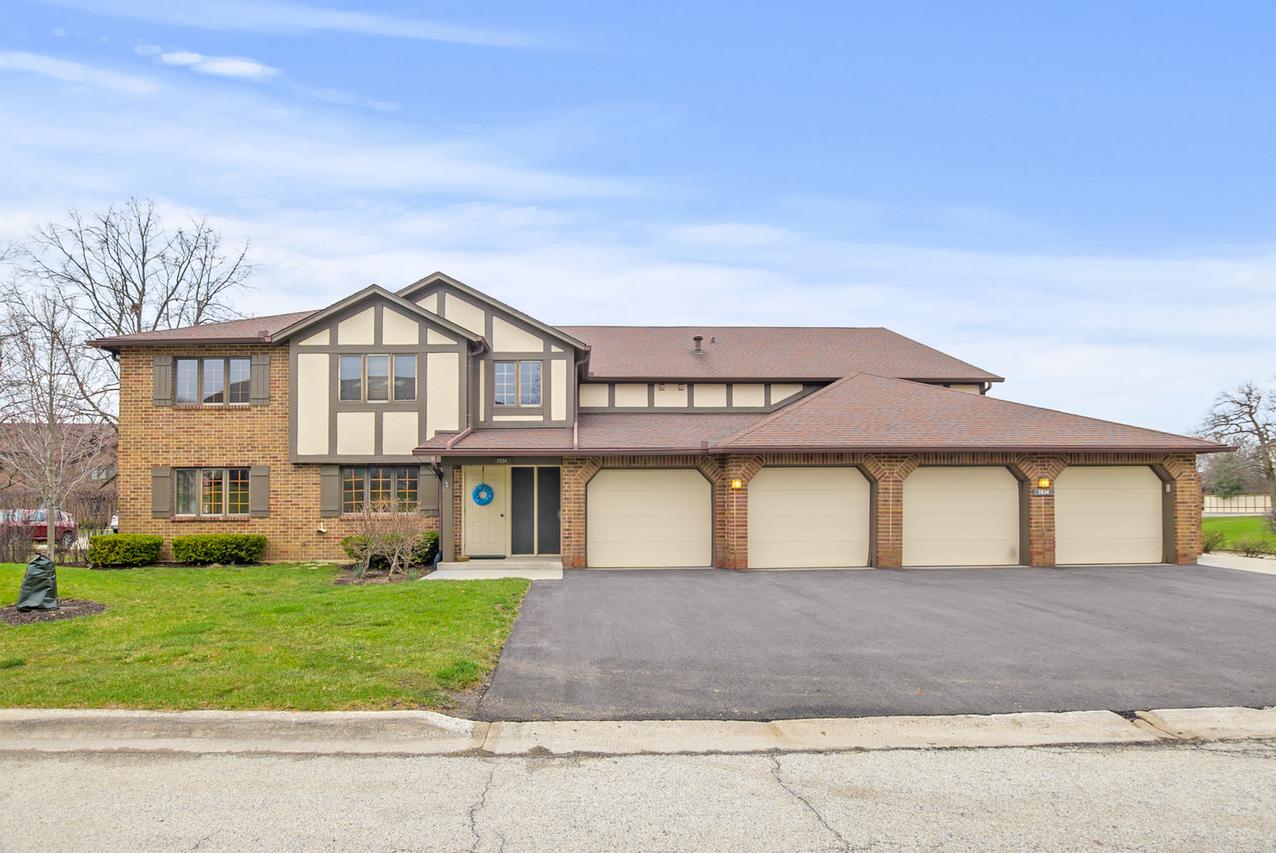 7834 W Foresthill Ct. #1CR, Palos Heights, IL 60463