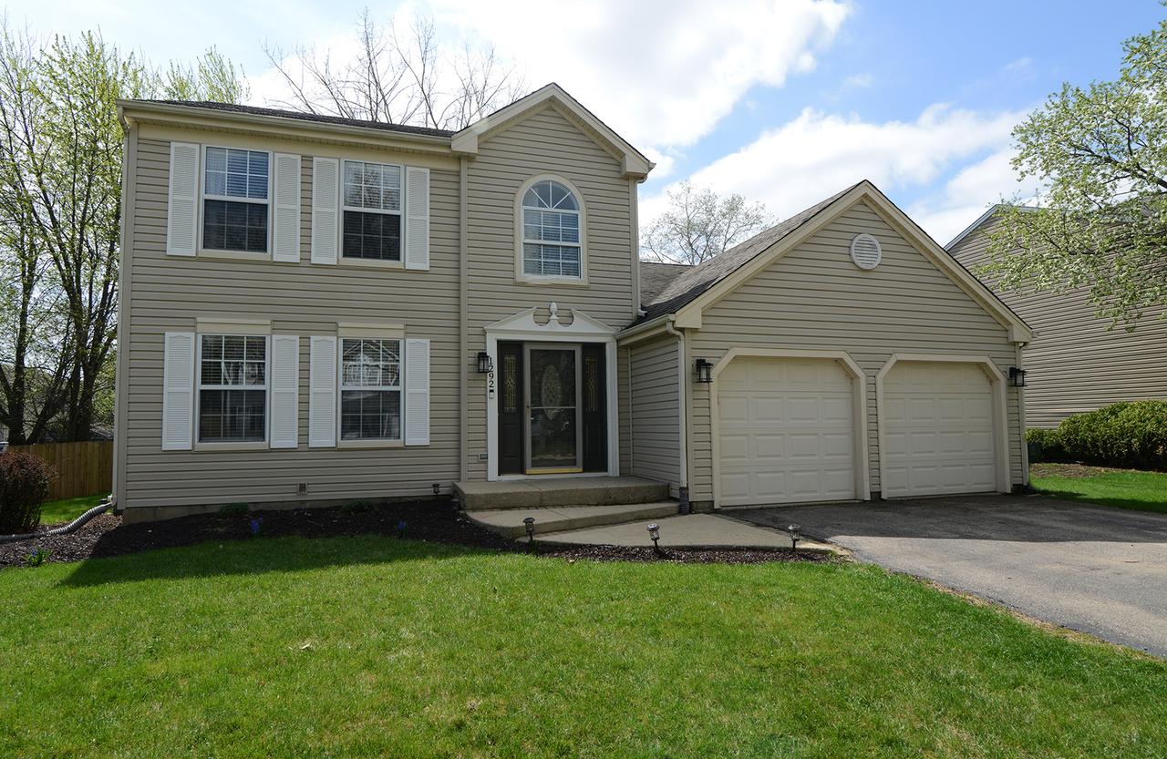1292 Lilac Ln., Carol Stream, IL 60188