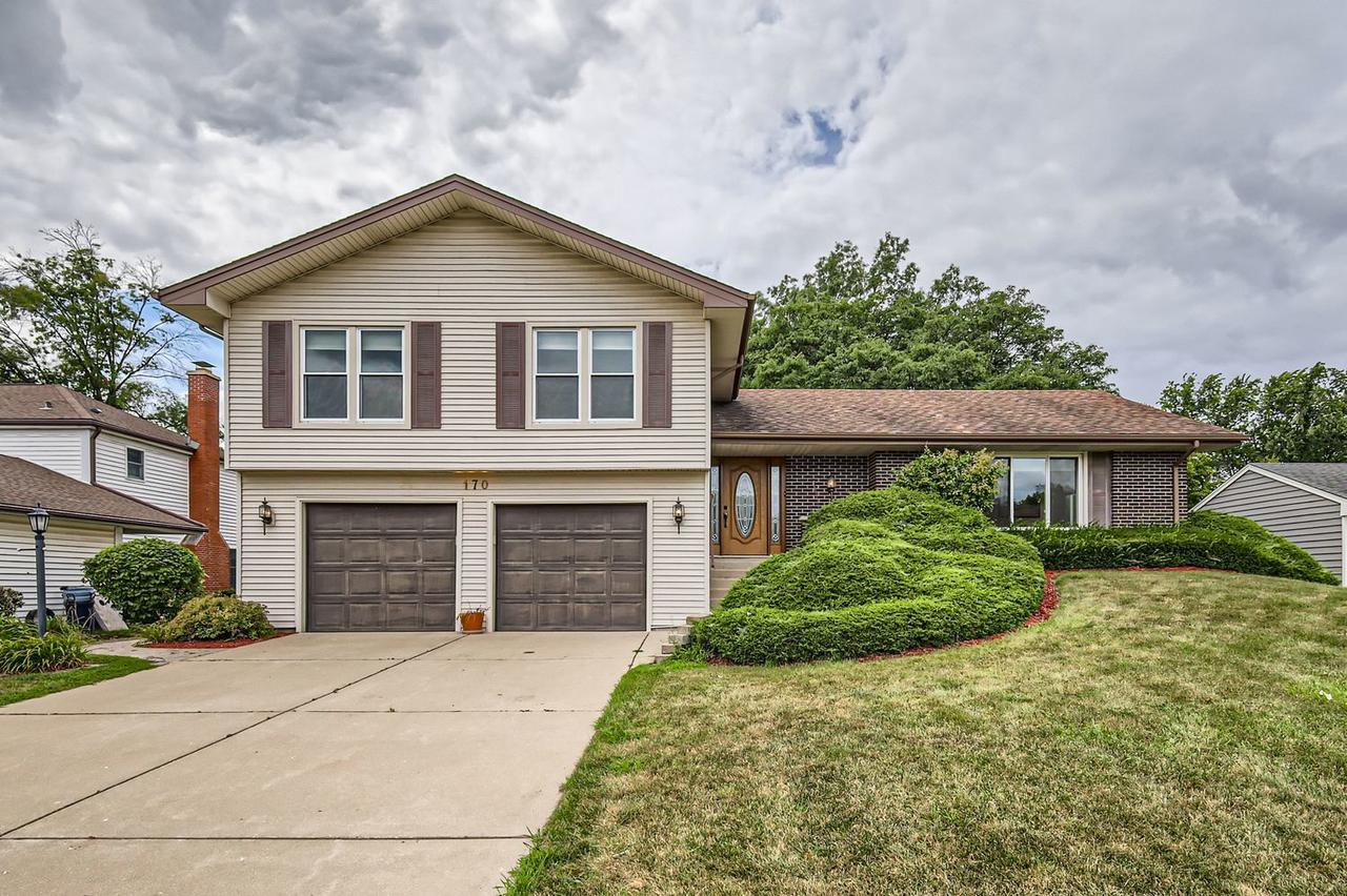2S170 Stratford Rd., Glen Ellyn, IL 60137