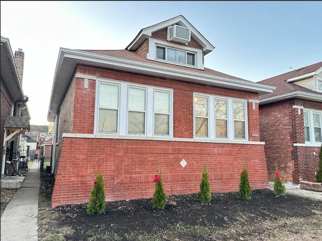 7926 S Michigan Ave., Chicago, IL 60619