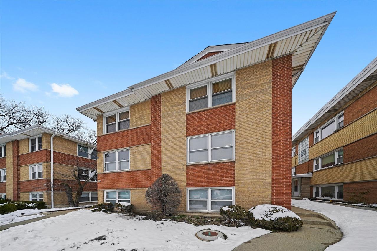 6968 W Belmont Ave. #3, Chicago, IL 60634