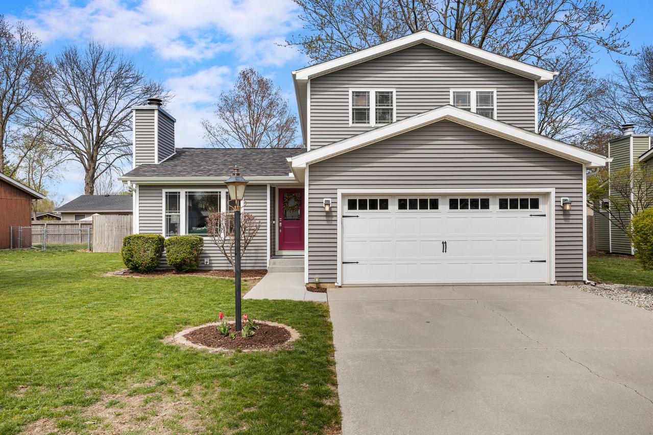 2106 Sumac Dr., Champaign, IL 61821