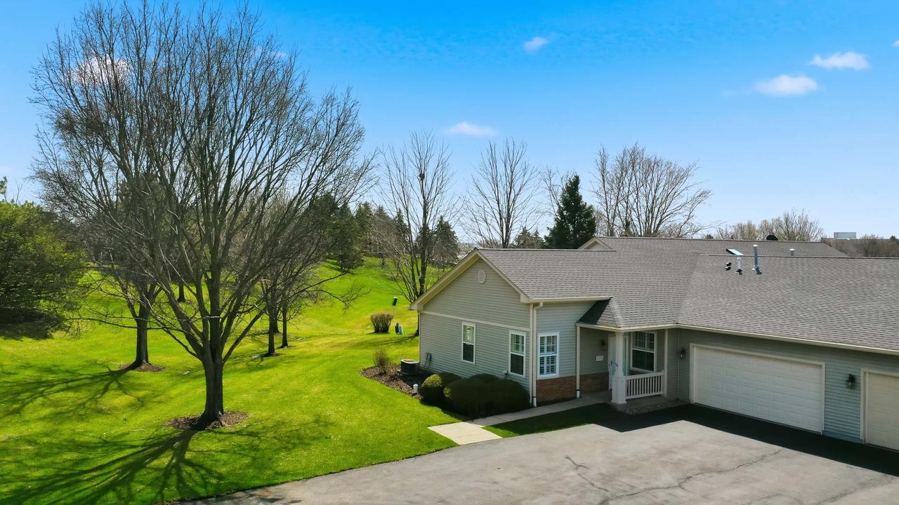 12175 Quail Ridge Dr., Huntley, IL 60142