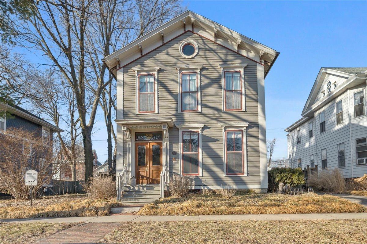 510 E Grove St., Bloomington, IL 61701