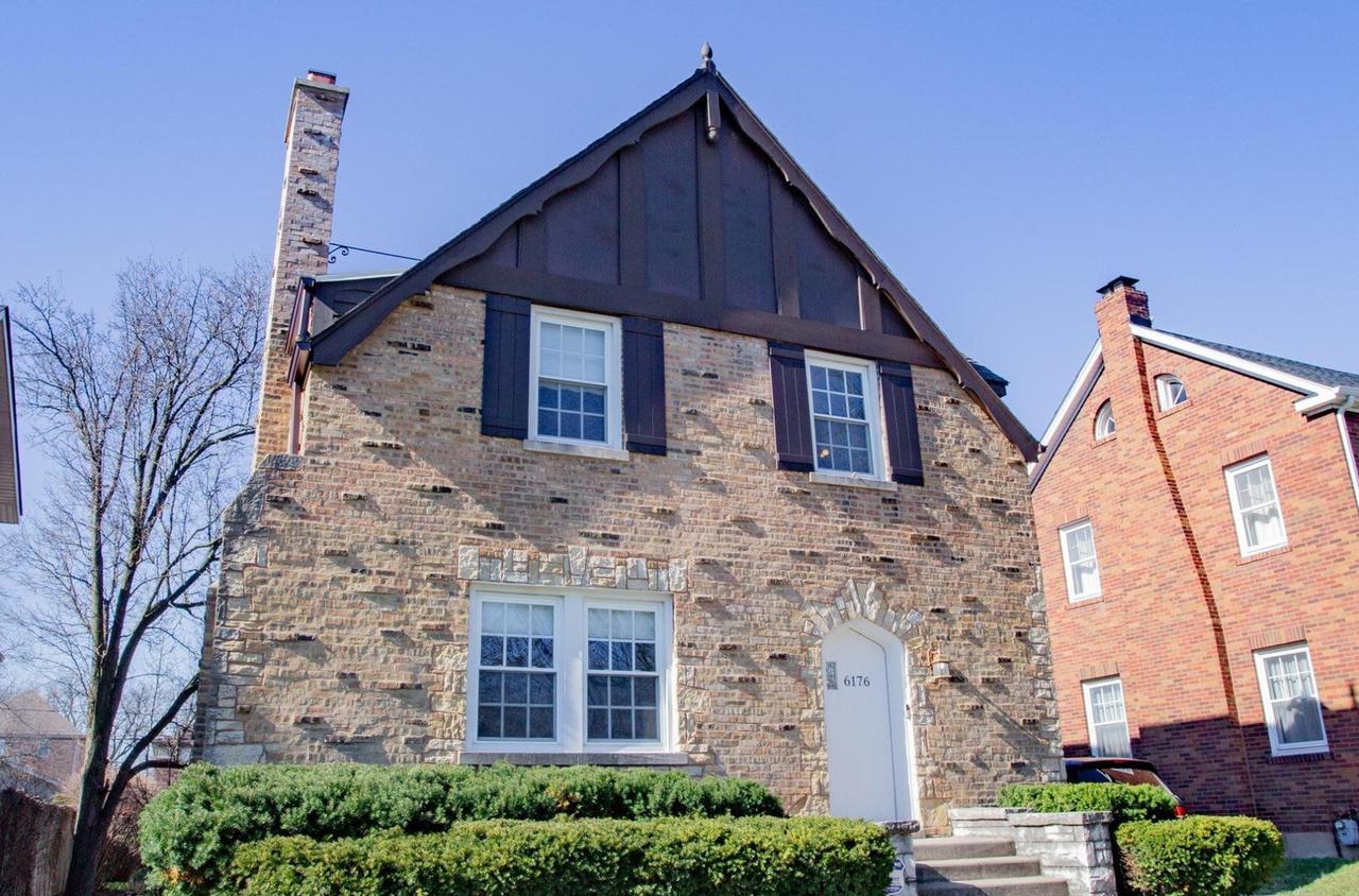 6176 N Nassau Ave., Chicago, IL 60631