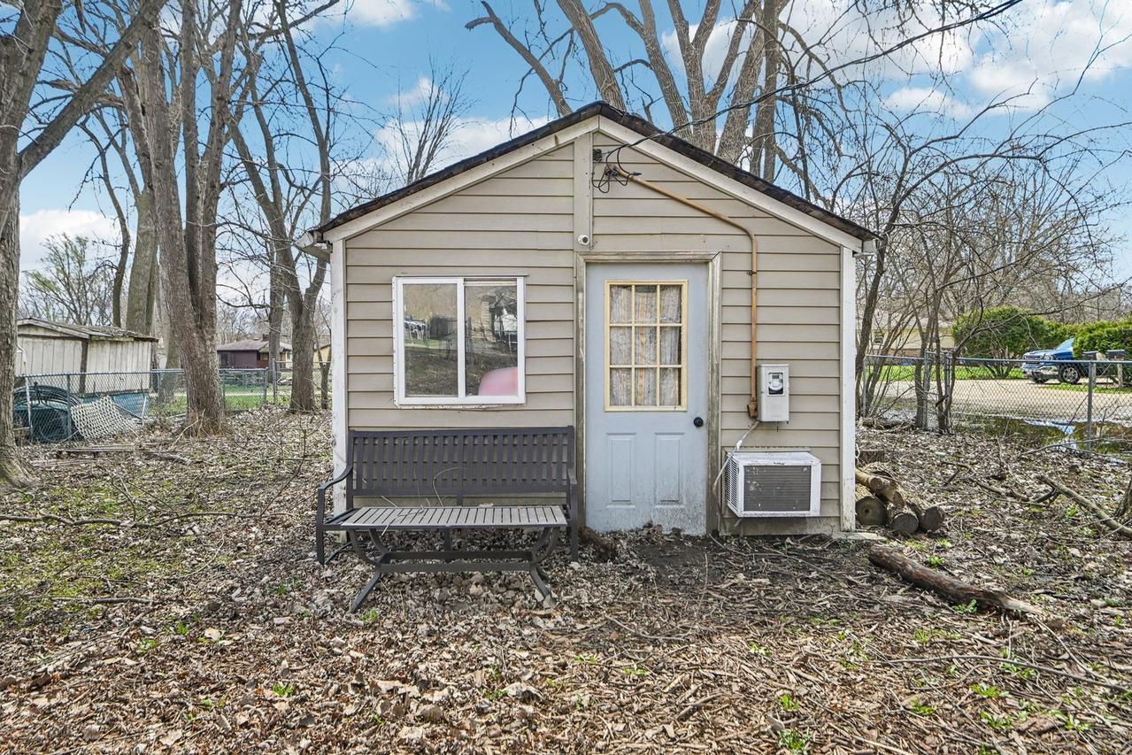 1326 Nippersink Dr., Spring Grove, IL 60081