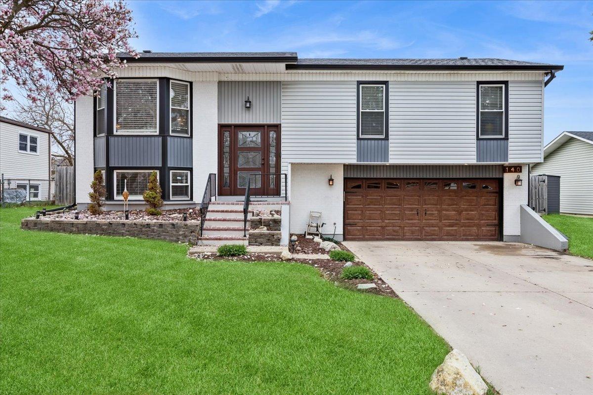 140 Wedgewood Way, Bolingbrook, IL 60440