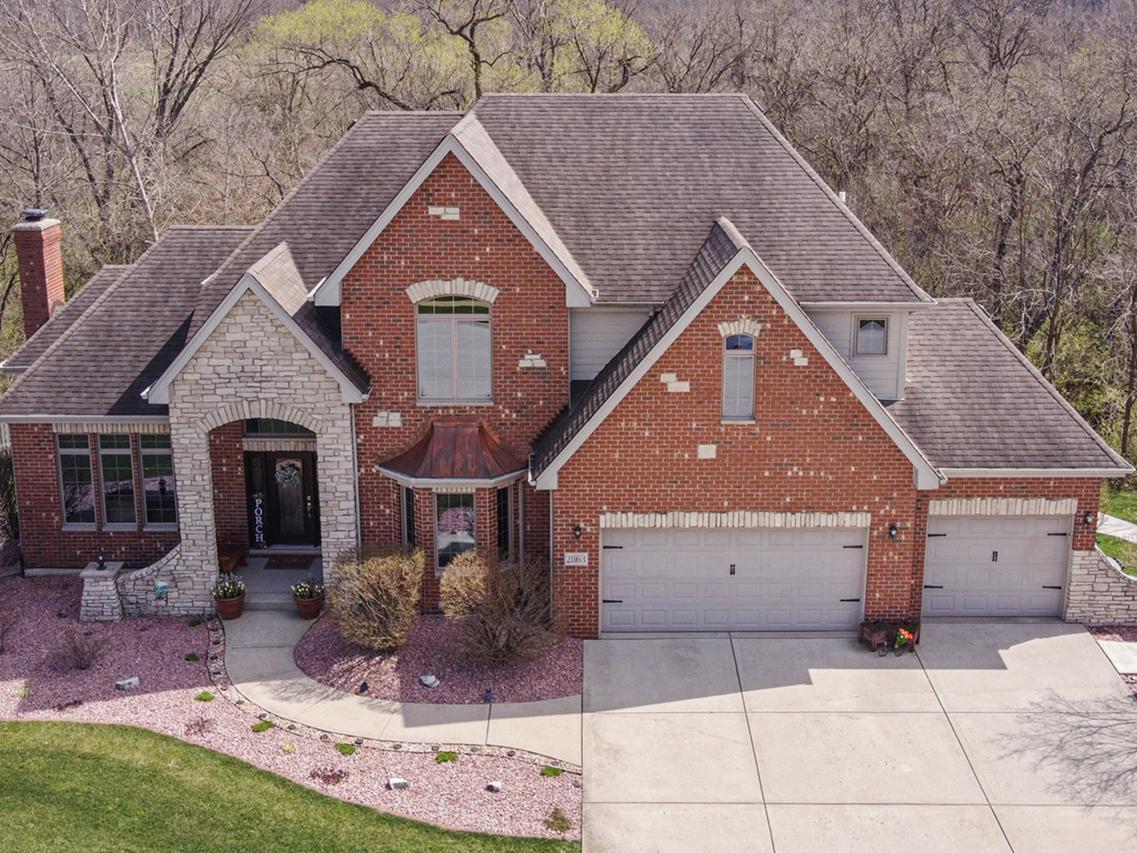 21163 S Wooded Cove Dr., Elwood, IL 60421