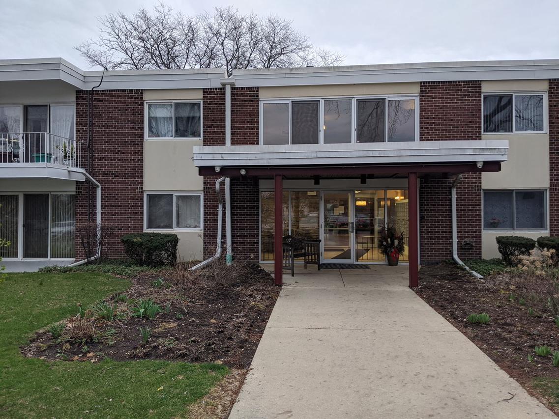 [Address Hidden by Seller], Wheeling, IL 60090