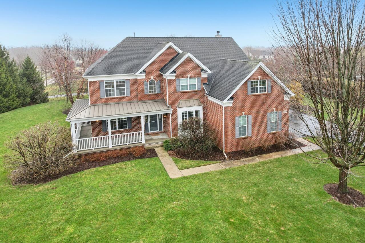 2415 Wembley Ct., Gurnee, IL 60031