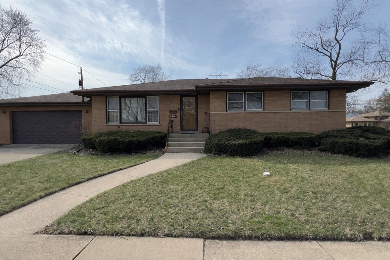 17044 Louis Ave., South Holland, IL 60473