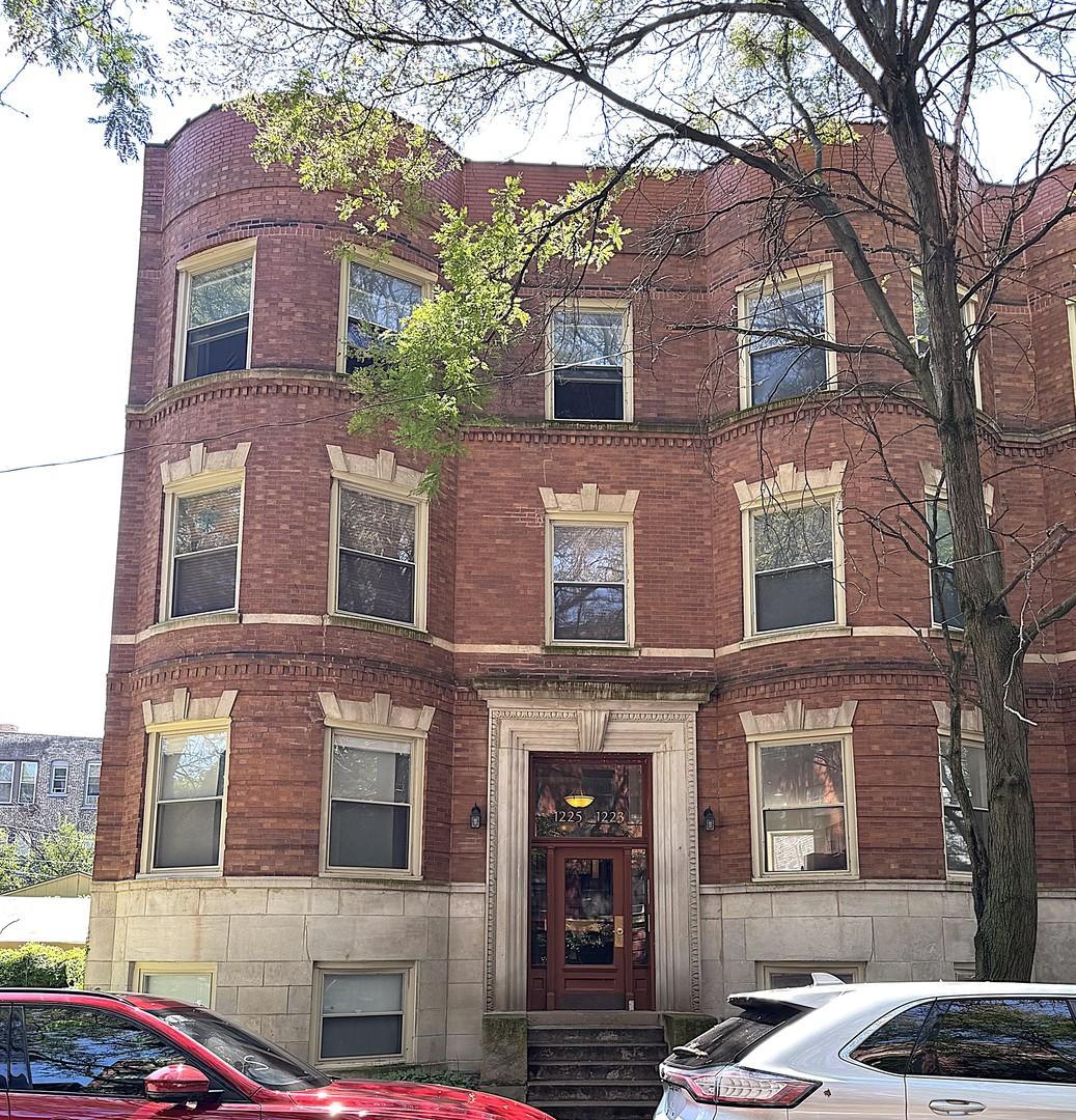 1223 E 52nd St. #1, Chicago, IL 60615