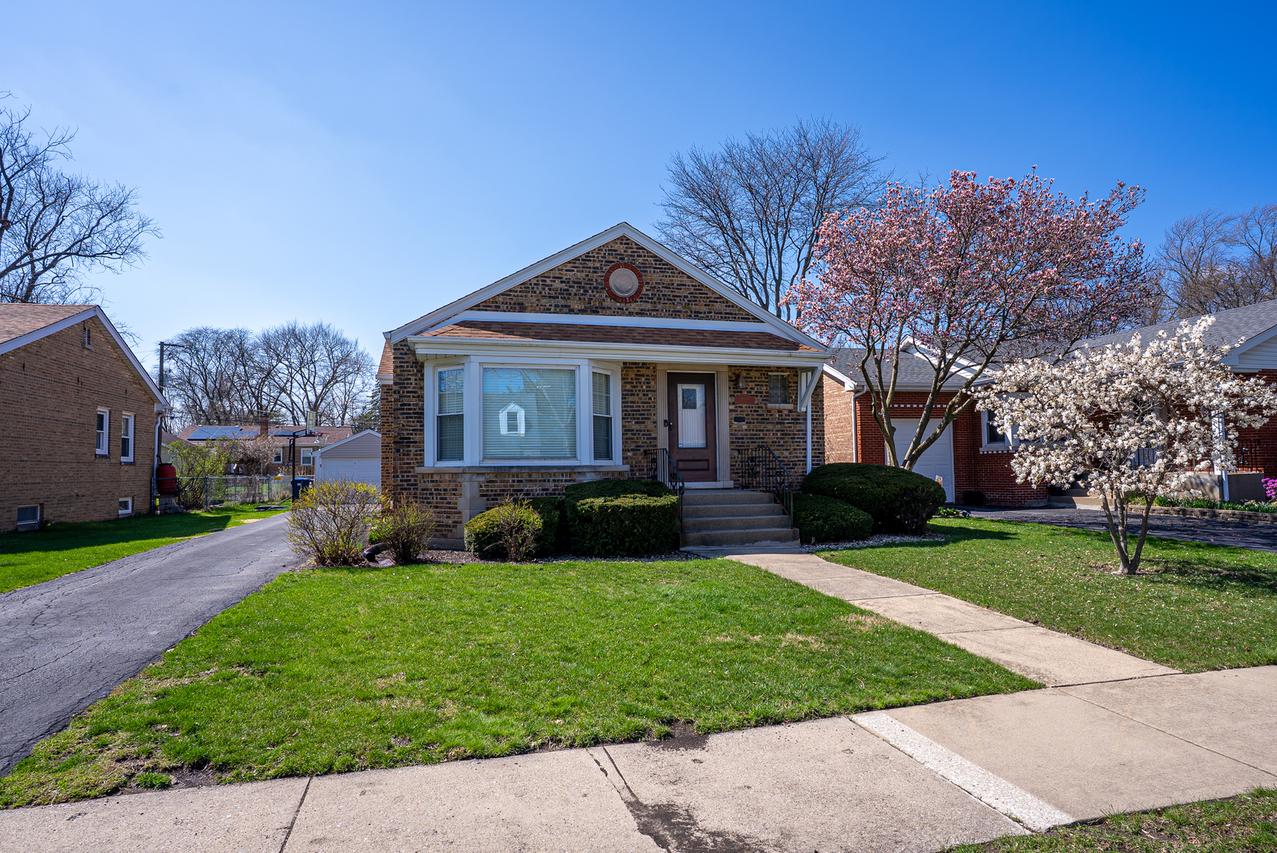 18630 Highland Ave., Homewood, IL 60430