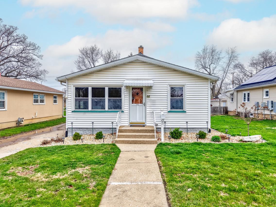 216 W 10th St., Streator, IL 61364