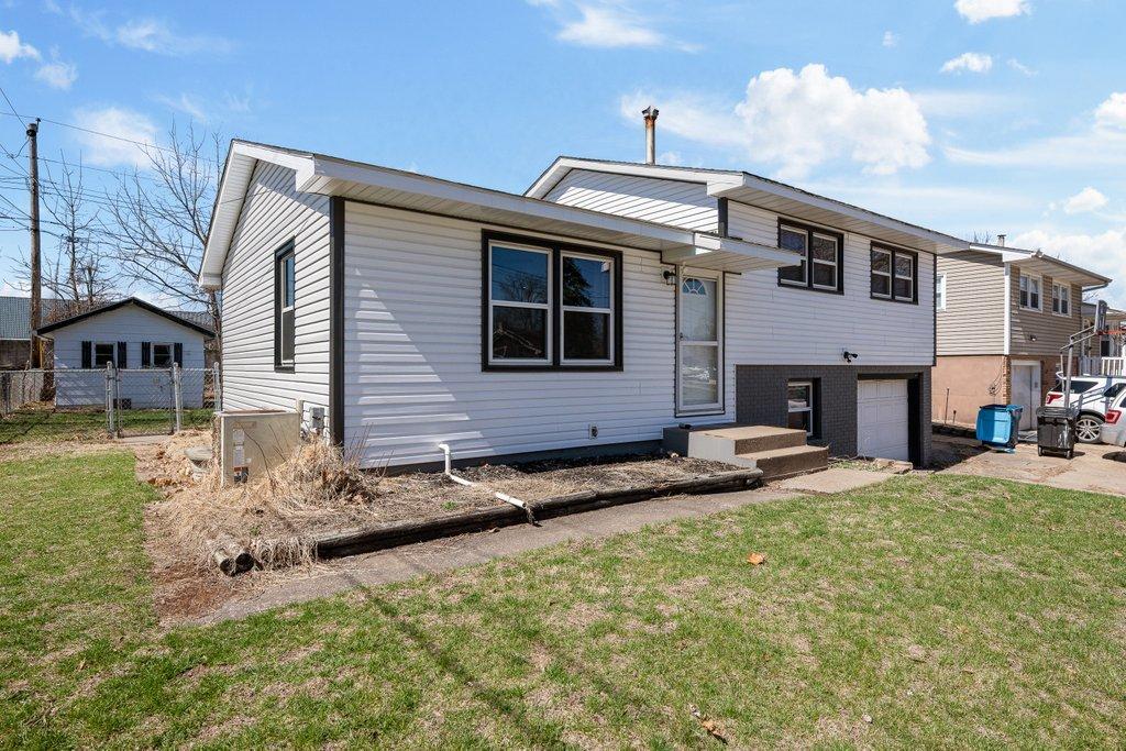 8012 10th St., Rock Island, IL 61201