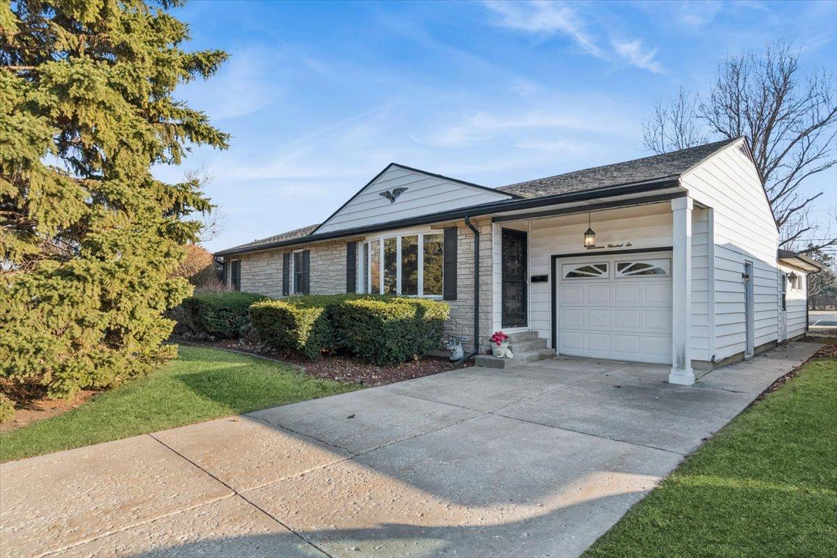 1706 Avalon Ave., Joliet, IL 60435