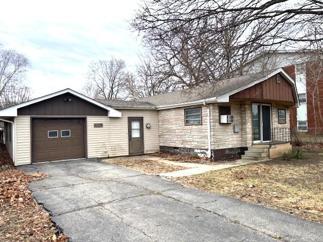 722 W South St., Plano, IL 60545