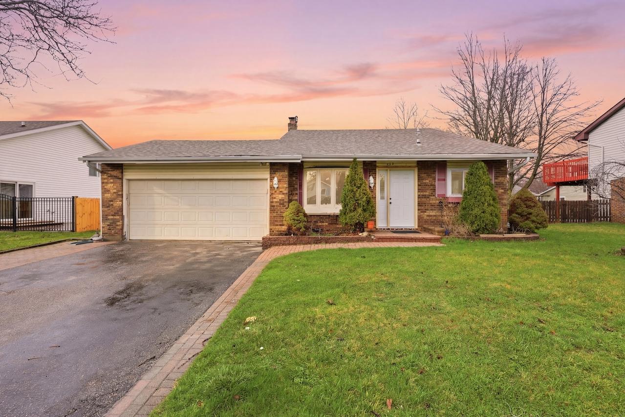 254 Terry Ct., Woodstock, IL 60098