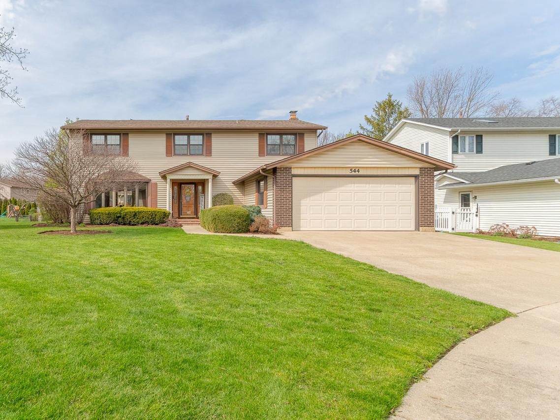 544 Northampton Cir., Elk Grove Village, IL 60007