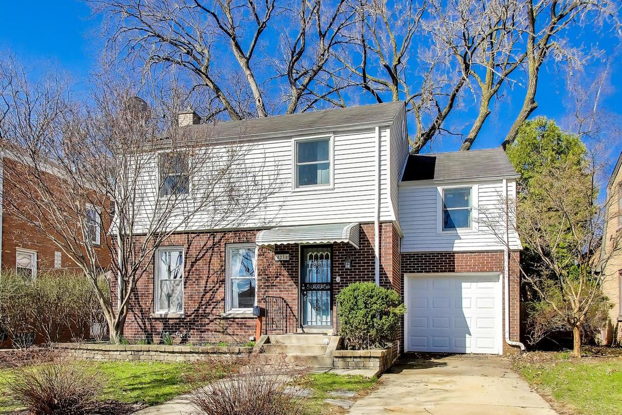 8238 Keystone Ave., Skokie, IL 60076