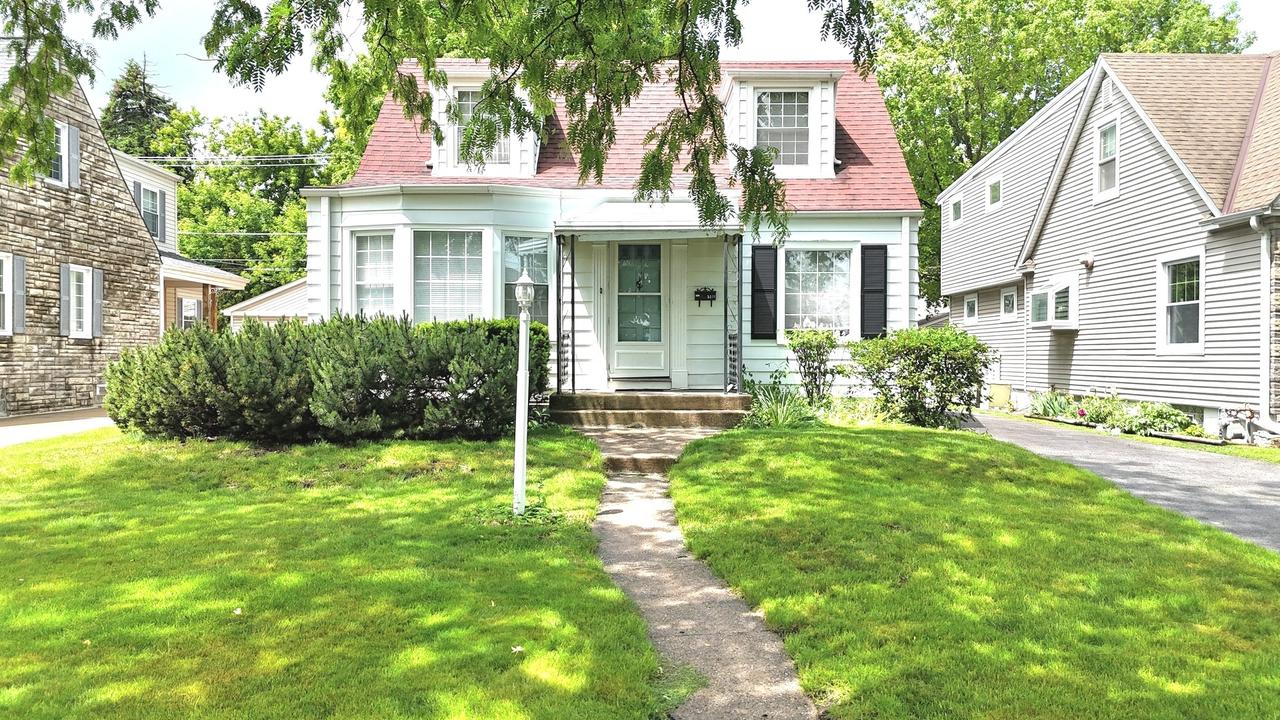 5116 N Oconto Ave., Harwood Heights, IL 60706