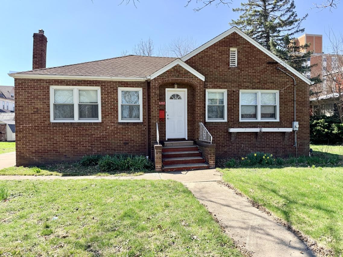 608 N Shabbona St., Streator, IL 61364