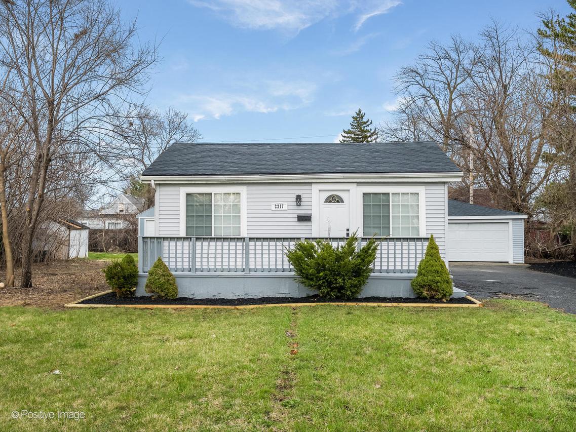2217 Ruby St., Melrose Park, IL 60164
