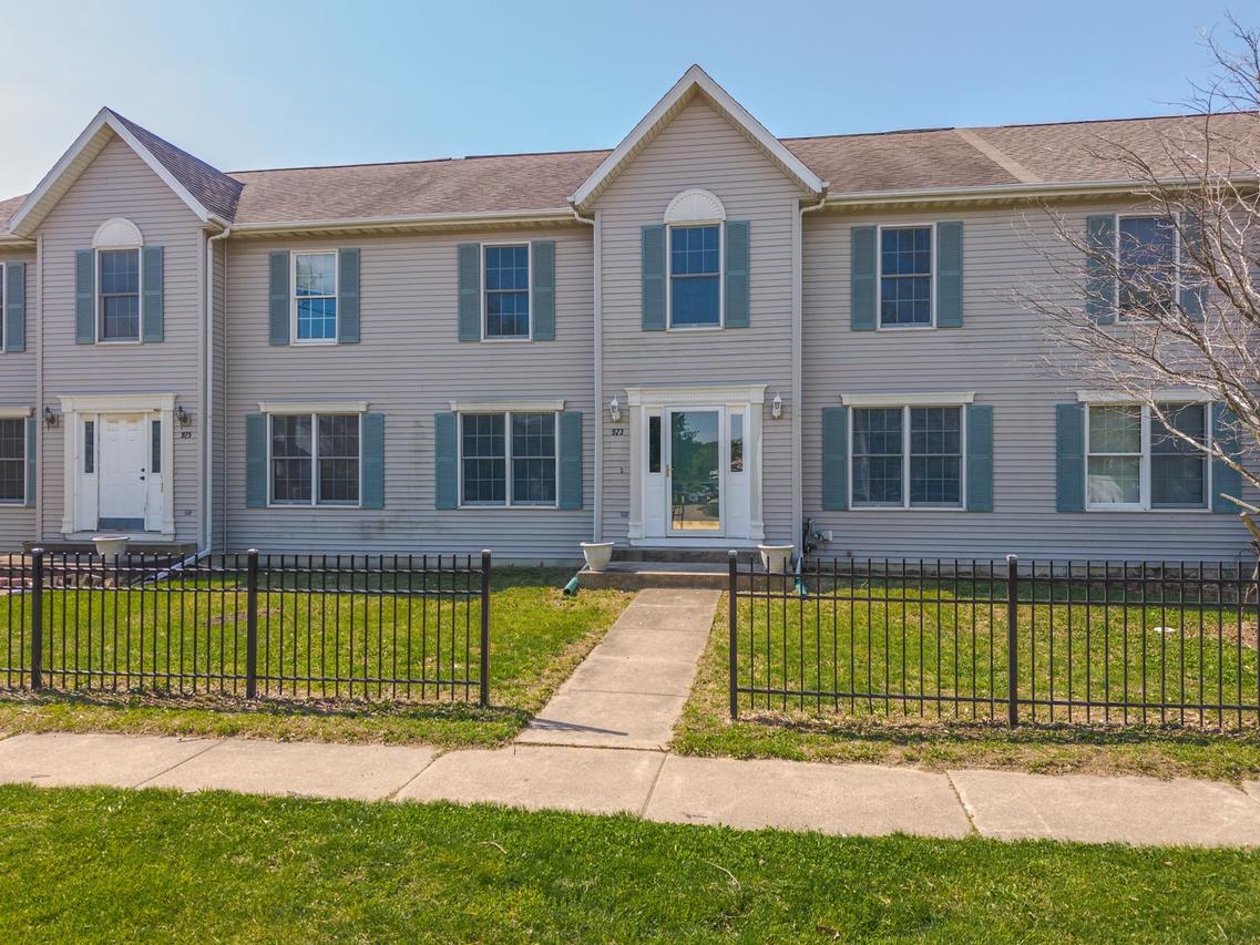 923 E Shelbourne Dr., Normal, IL 61761