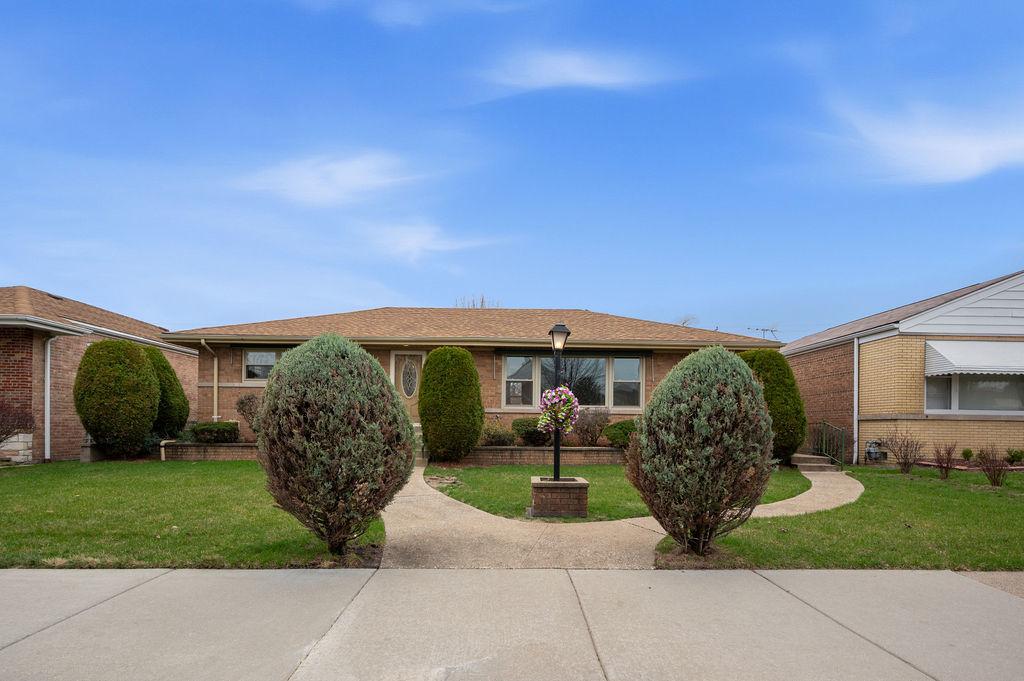 11042 S Avenue N, Chicago, IL 60617