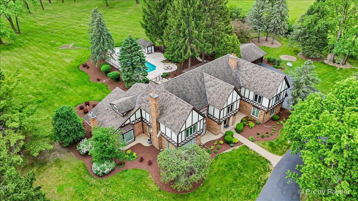 3 Auburn Ln., Barrington Hills, IL 60010