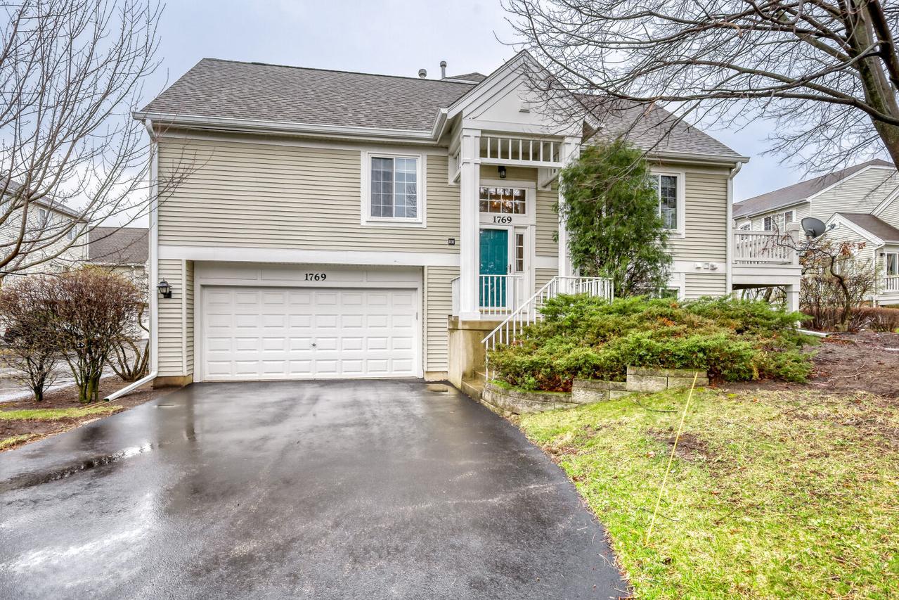 1769 Concord Dr., Glendale Heights, IL 60139