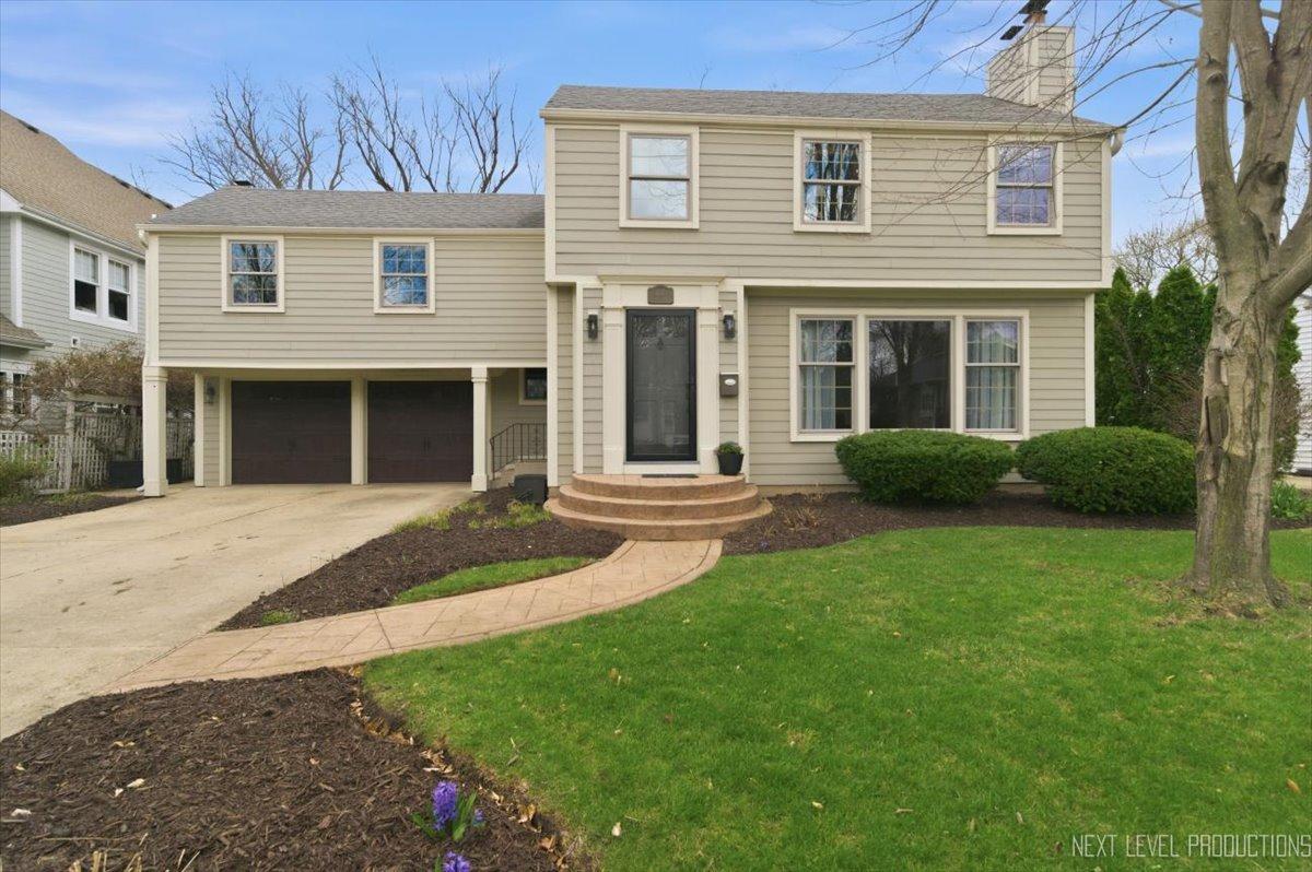 618 S 5th St., St. Charles, IL 60174