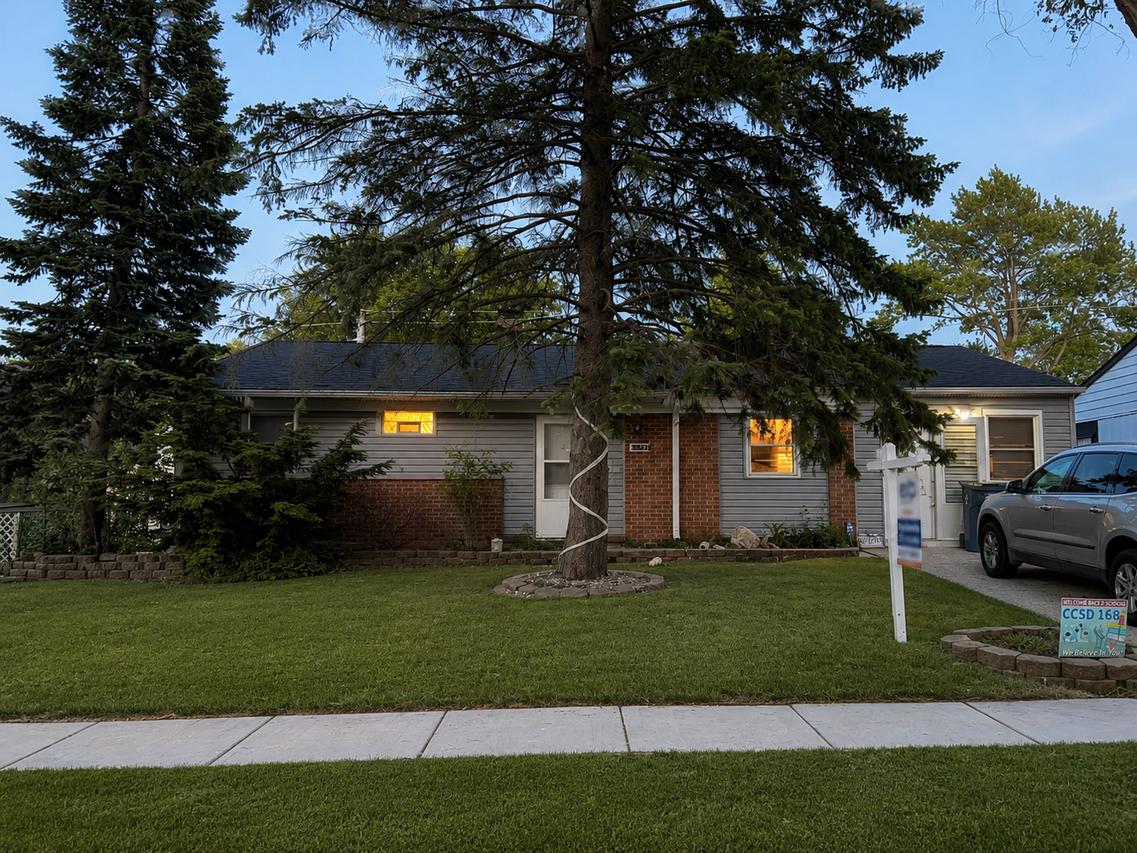 21707 Cynthia Ave., Sauk Village, IL 60411