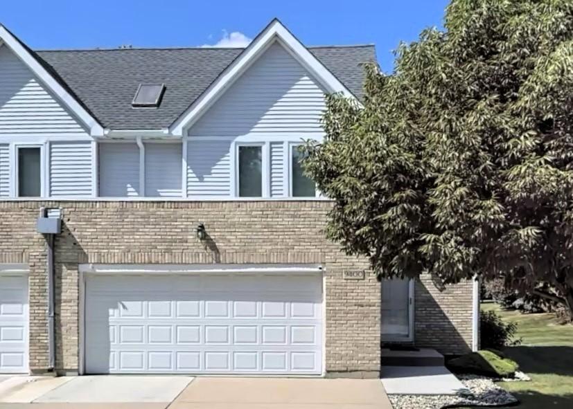 9400 Lindsay St., Orland Hills, IL 60487