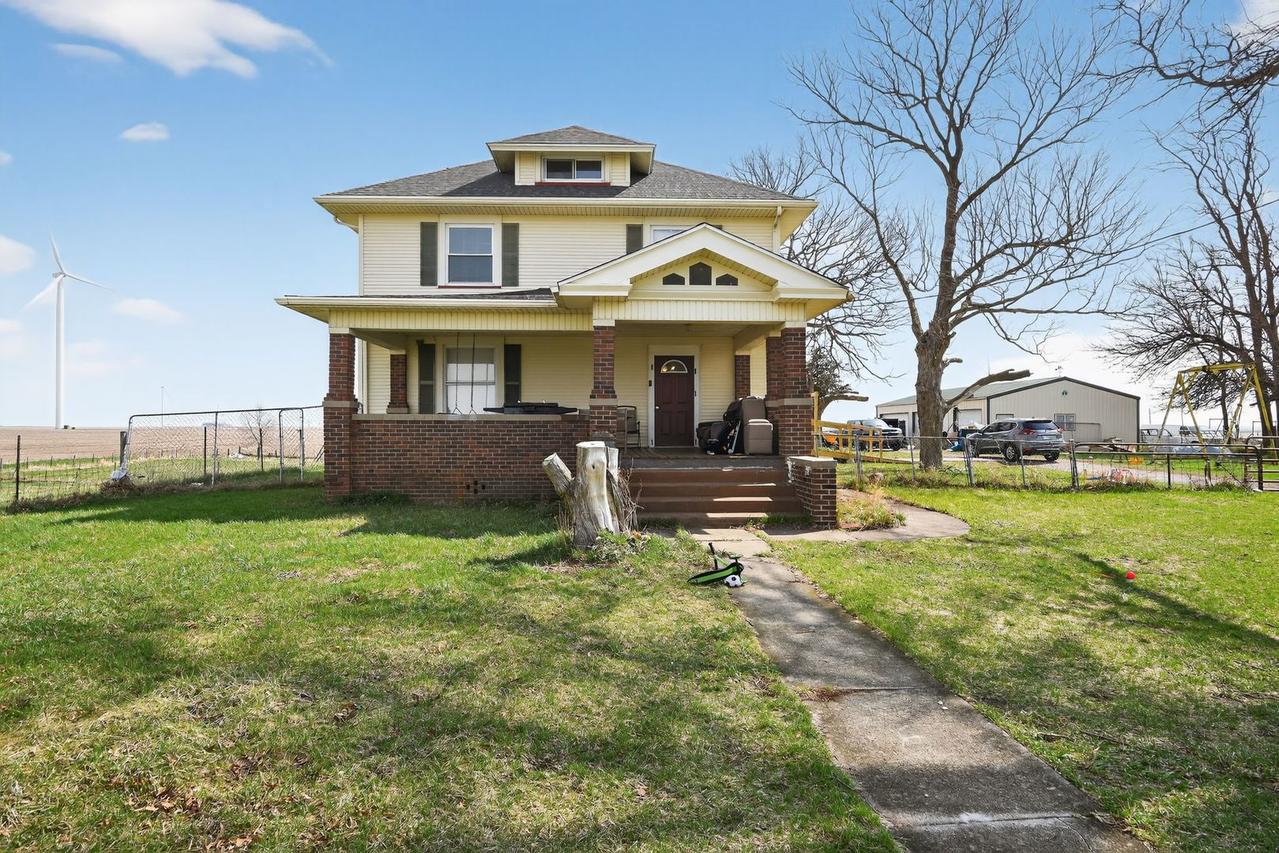 78 E 1180th St., Altona, IL 61414