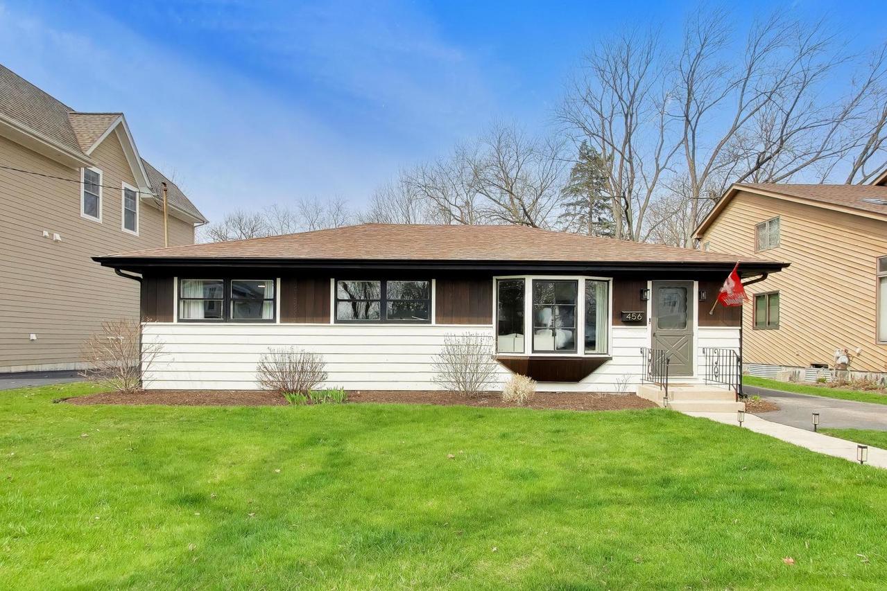 456 Lowell Ave., Glen Ellyn, IL 60137