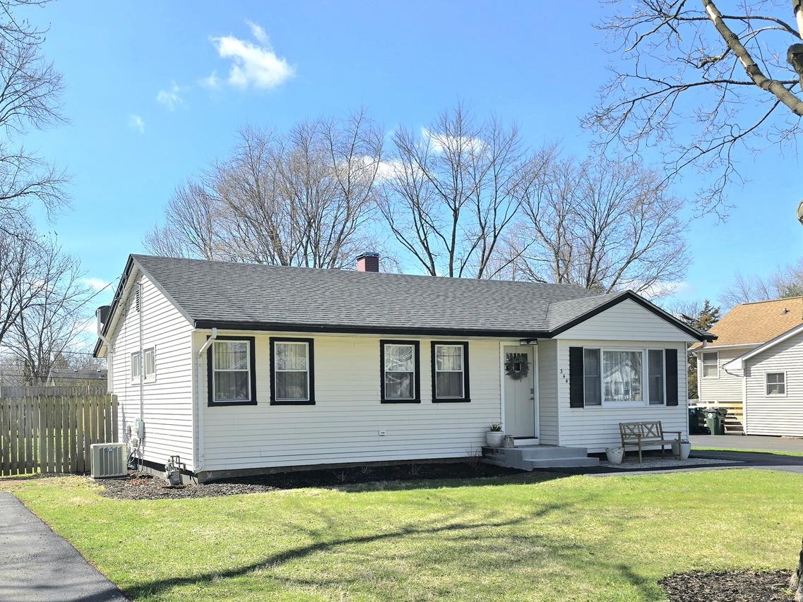 344 Douglas Rd., Batavia, IL 60510