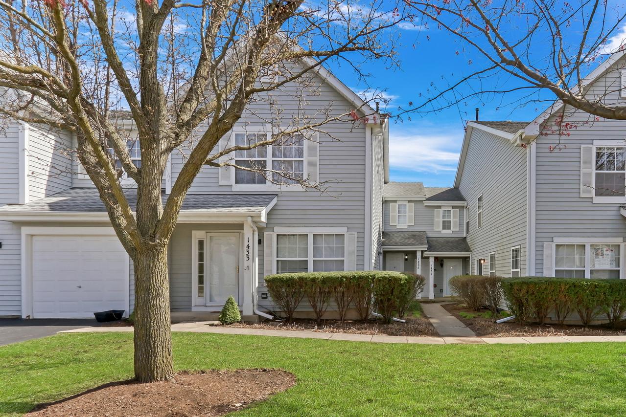 1435 Orleans Dr., Mundelein, IL 60060