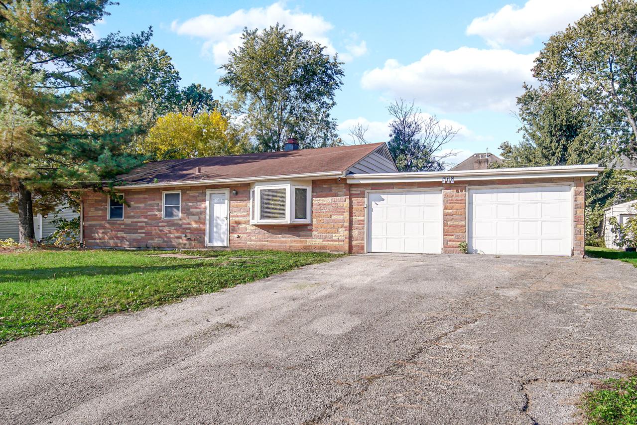 5720 S Madison St., Hinsdale, IL 60521