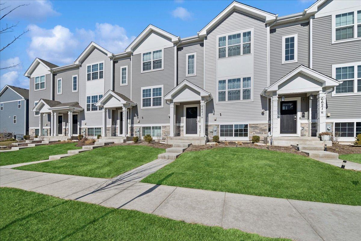 6621 Sassafras Way #D, Wonder Lake, IL 60097