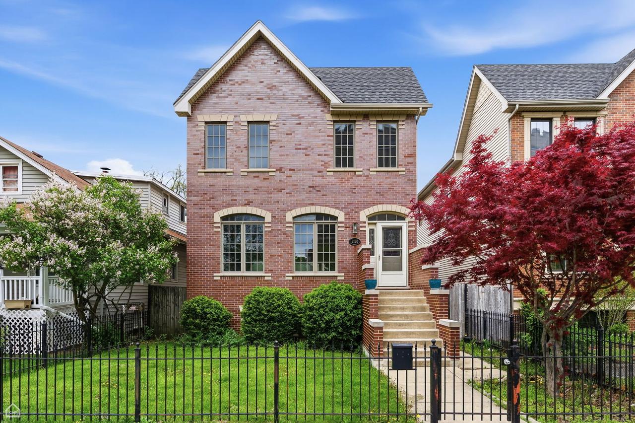 5150 W Winnemac Ave., Chicago, IL 60630